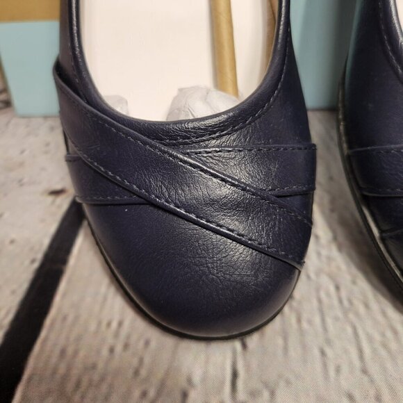 LifeStride Women's I-Loyal Low Wedge Ballet Flats- Navy - Picture 2 of 7